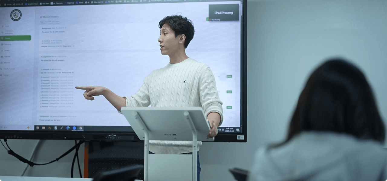 Educator presenting EDUO in a classroom